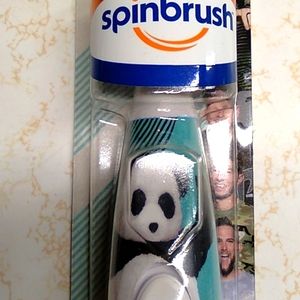 Panda bear spinbrush